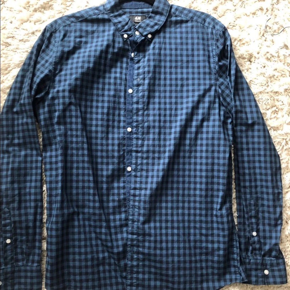 Men’s dress shirt